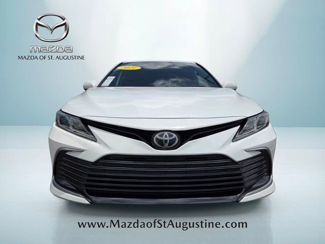 Used 2021 Toyota Camry LE FWD image 18