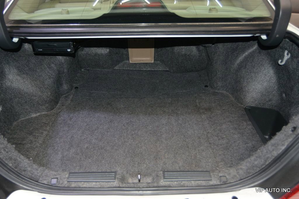 Used 2004 Acura RL image 34