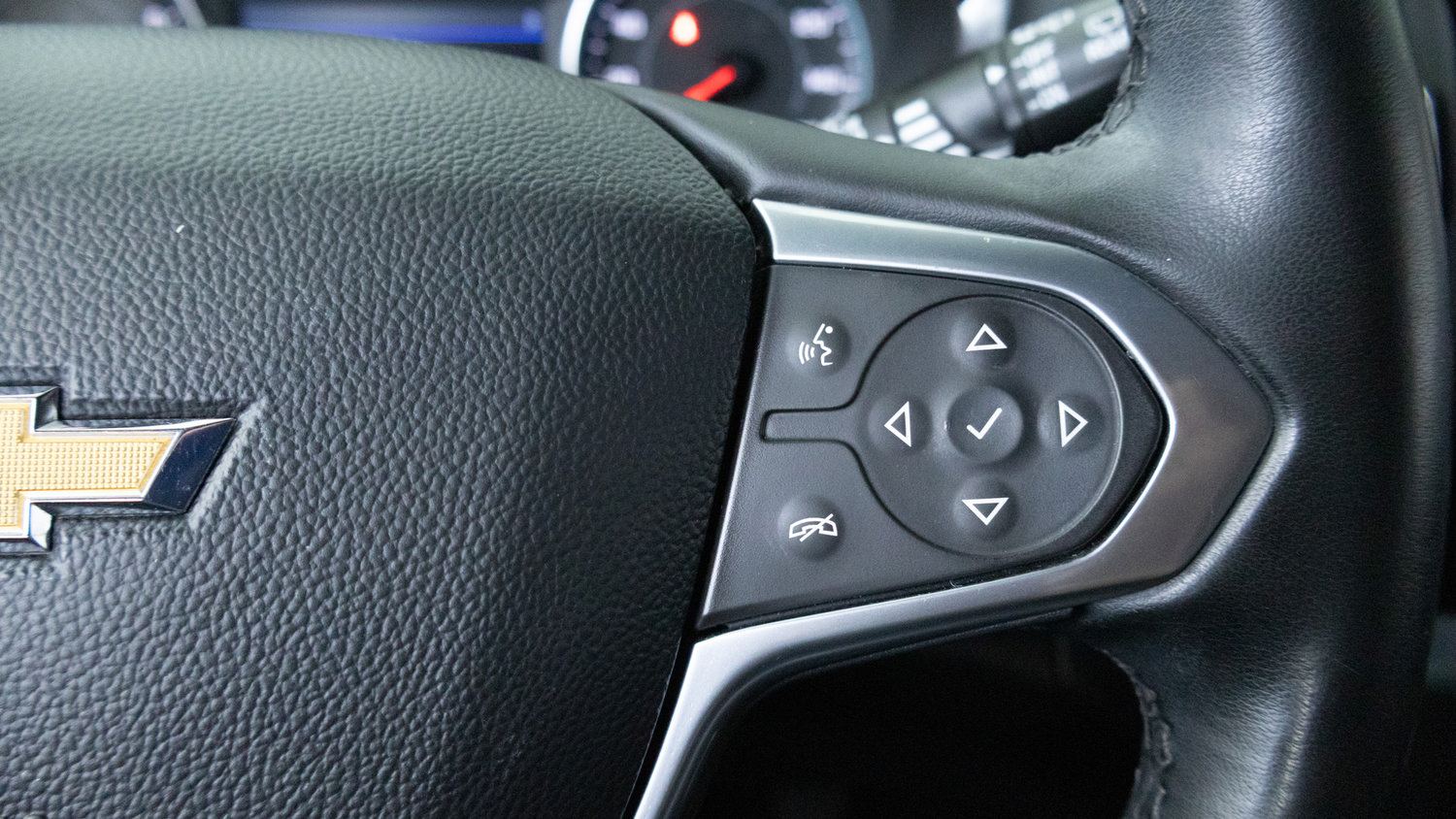 Used 2023 Chevrolet Traverse LT AWD/4WD image 19