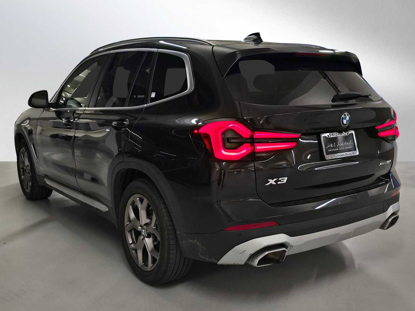 Used 2023 BMW X3 xDrive30i w/ Convenience Package image 3