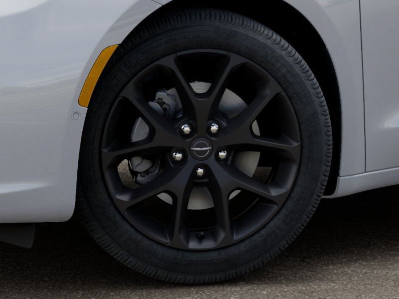 New 2026 Chrysler Pacifica Limited w/ S Appearance Package AWD/4WD image 9