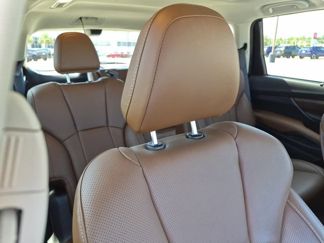 Used 2023 Subaru Ascent Touring AWD/4WD image 16