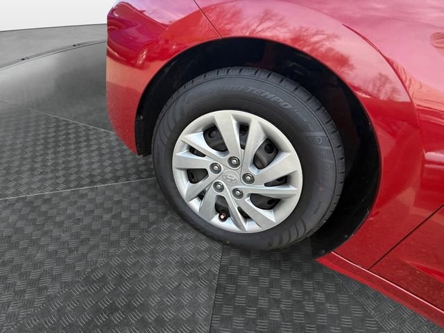 Used 2020 Hyundai Elantra SE w/ Cargo Package (C1) FWD image 15