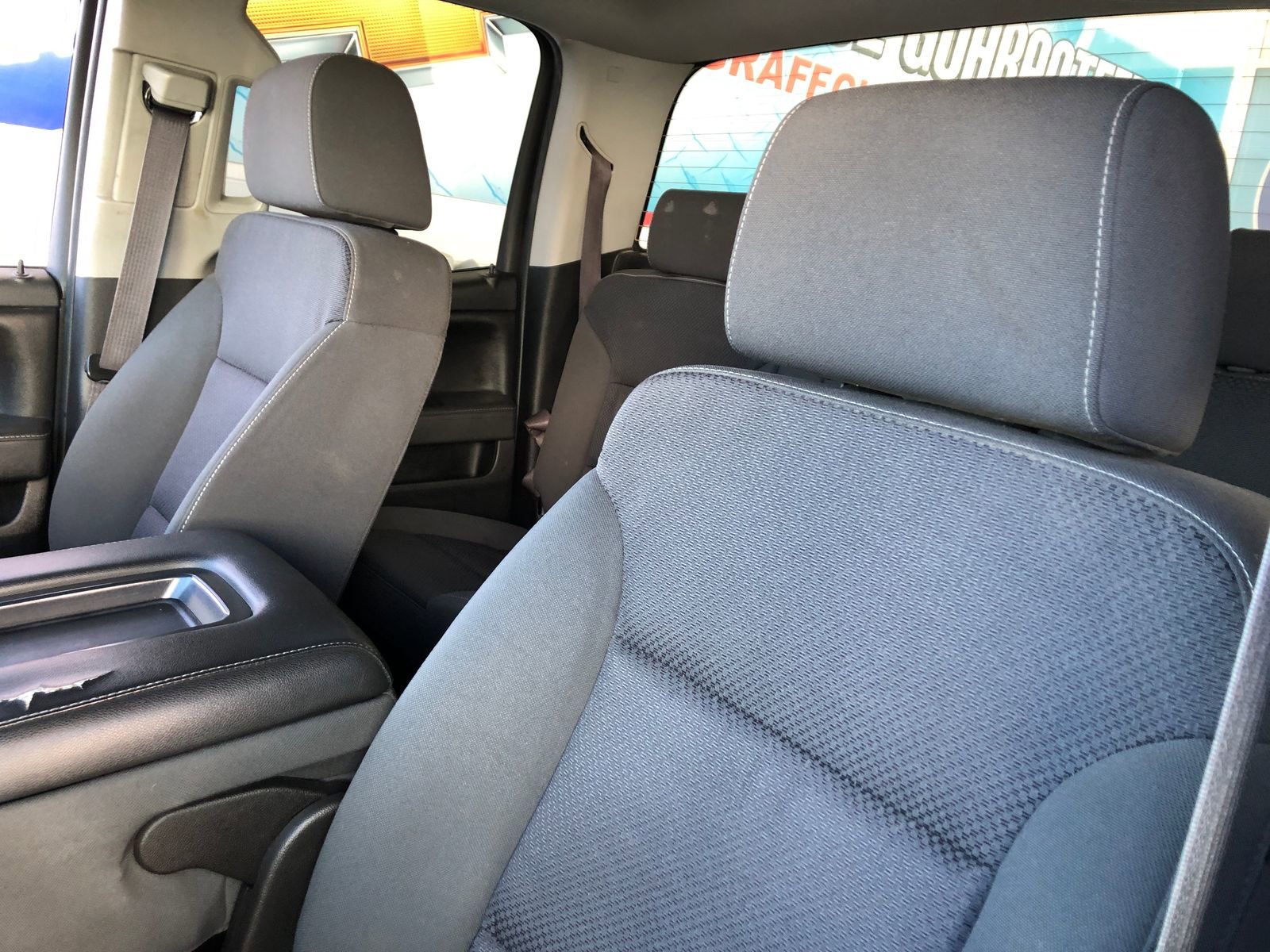 Used 2017 Chevrolet Silverado 1500 LT w/ Midnight Edition image 18