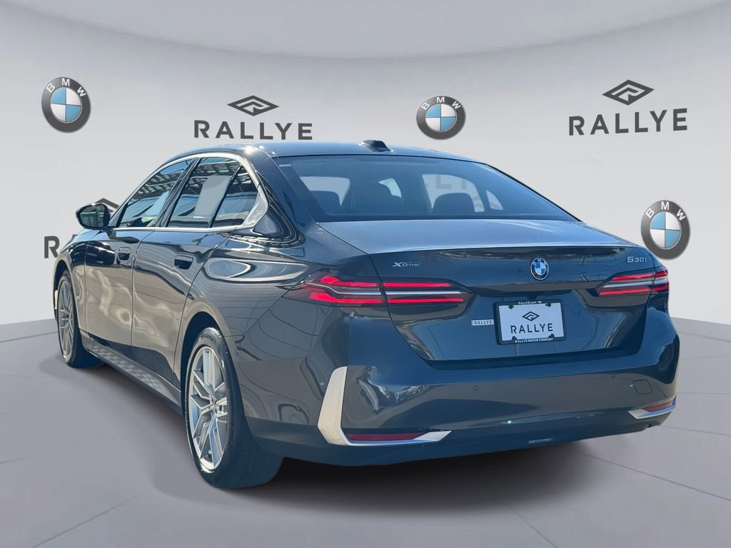 Certified 2025 BMW 530i xDrive AWD/4WD image 4