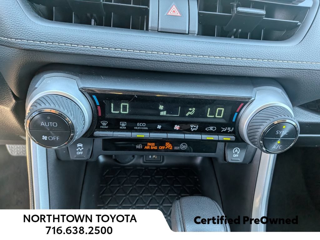 Used 2025 Toyota RAV4 XLE AWD/4WD image 21