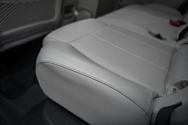 Certified 2025 Mercedes-Benz GLB 250 4MATIC image 32