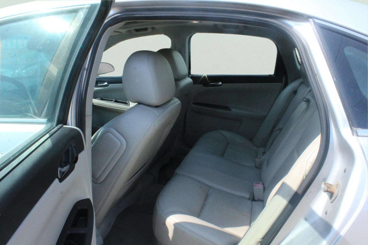 Used 2011 Chevrolet Impala LTZ image 7