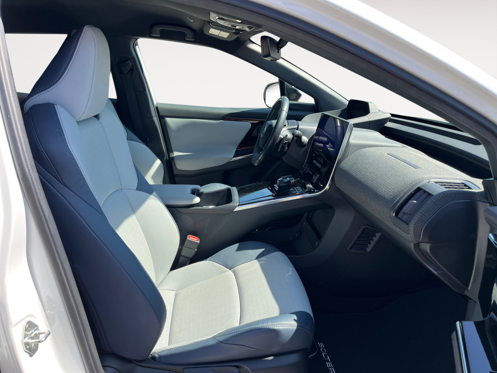 Used 2023 Subaru Solterra AWD image 15