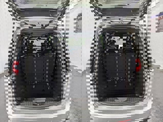 New 2026 Chrysler Pacifica Limited w/ Trailer Tow Group image 39