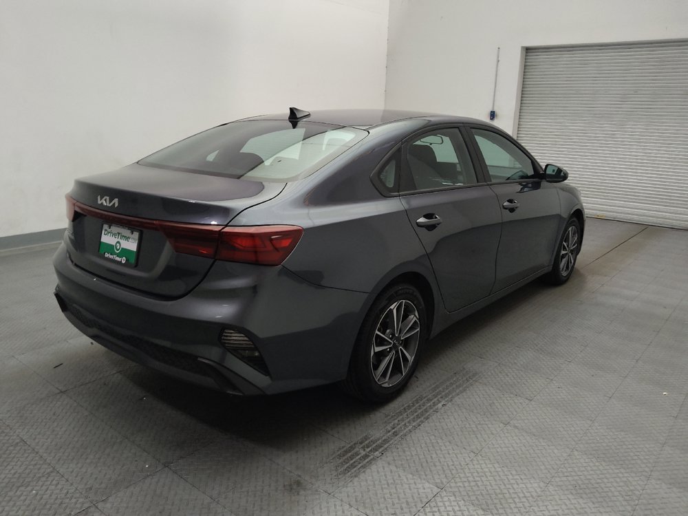 Used 2023 Kia Forte LXS FWD image 9