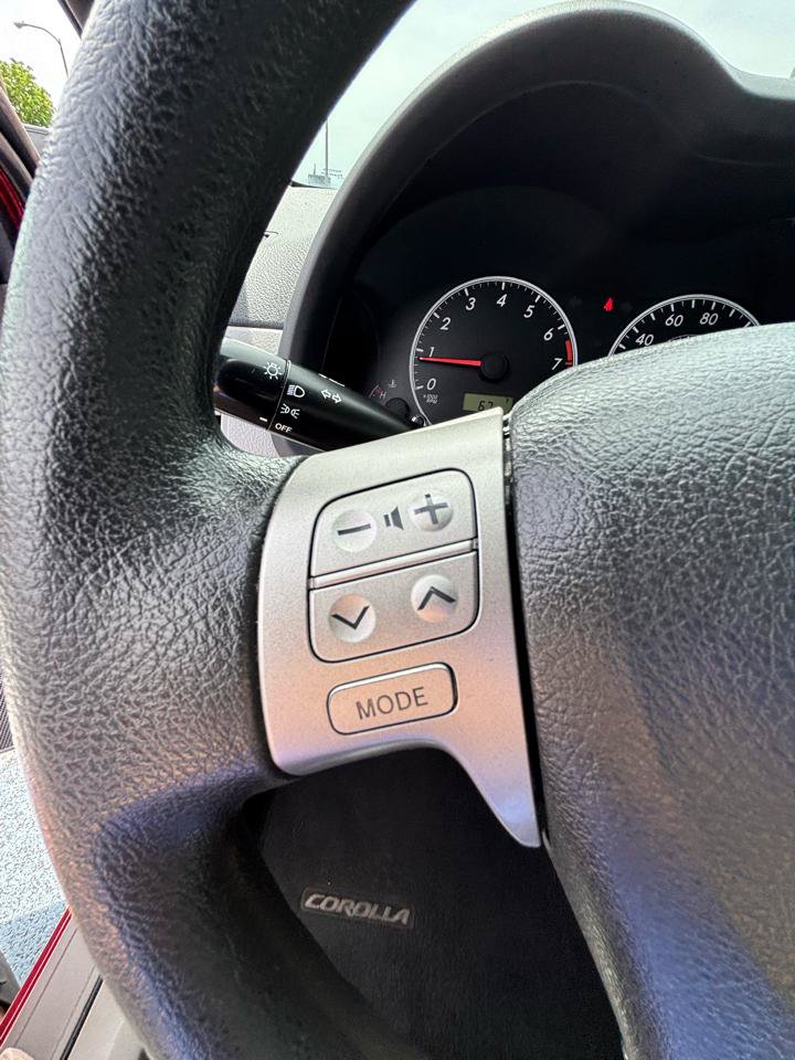 Used 2012 Toyota Corolla LE FWD image 14