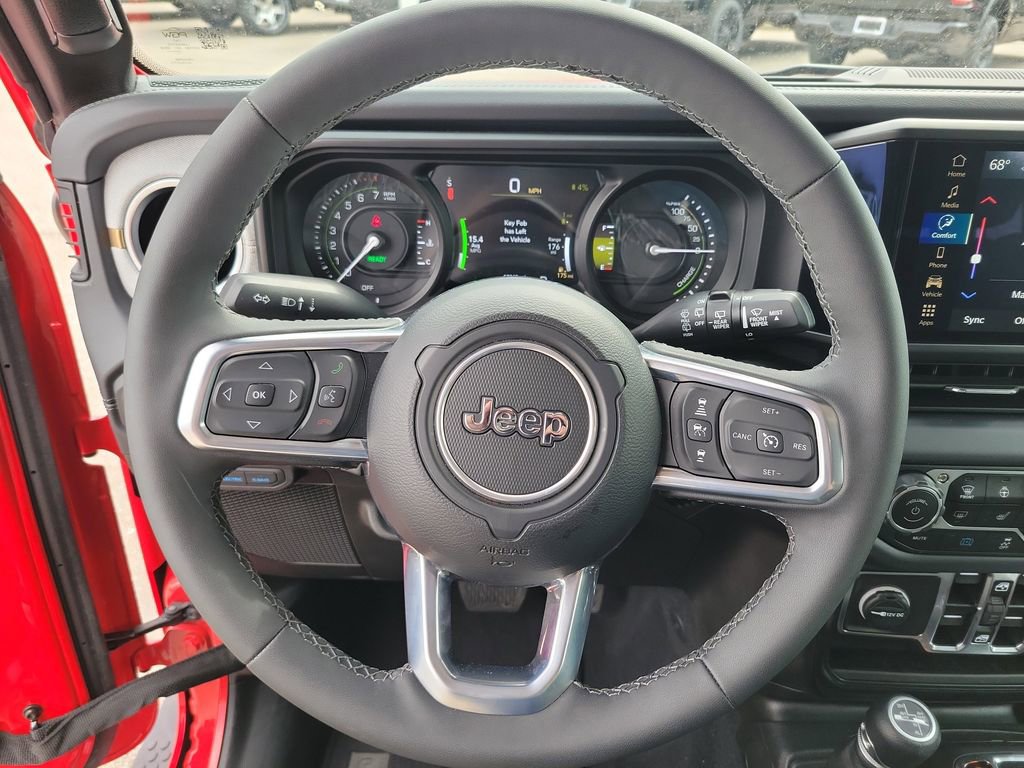 Used 2025 Jeep Wrangler Unlimited Sahara image 24