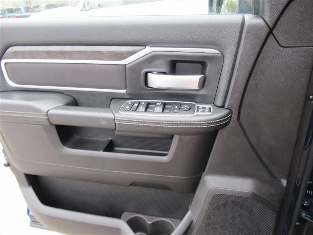 Used 2024 RAM 2500 Big Horn w/ Bed Utility Group image 20