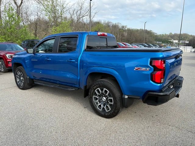 Used 2024 Chevrolet Colorado Z71 w/ Z71 Convenience Package 2 AWD/4WD image 3