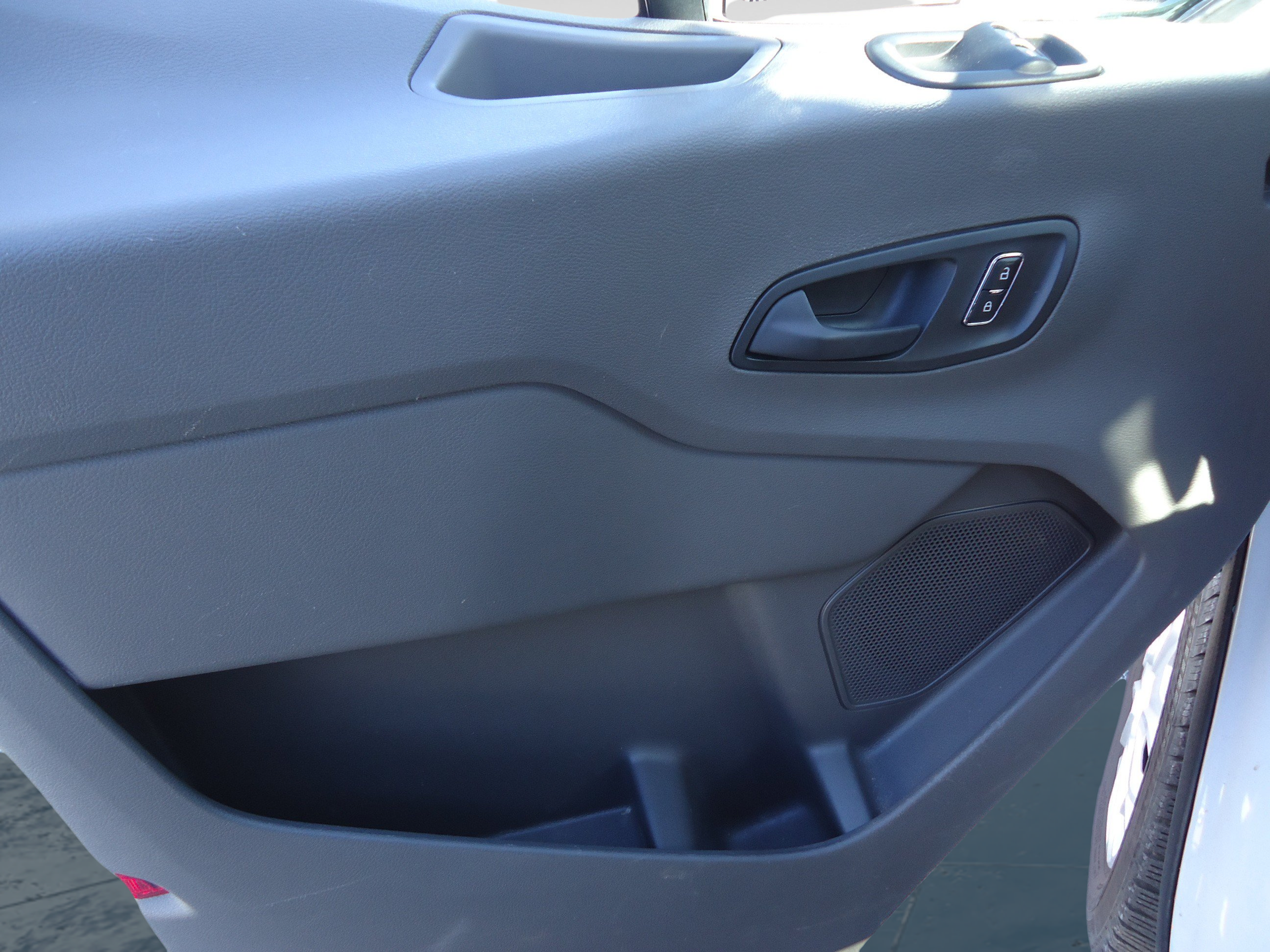 Used 2024 Ford Transit 350 XLT RWD image 20