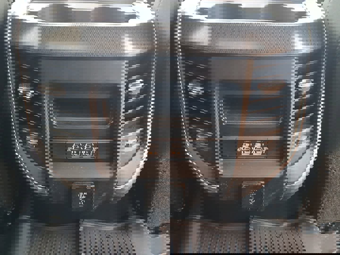 Used 2025 RAM 3500 Big Horn image 62