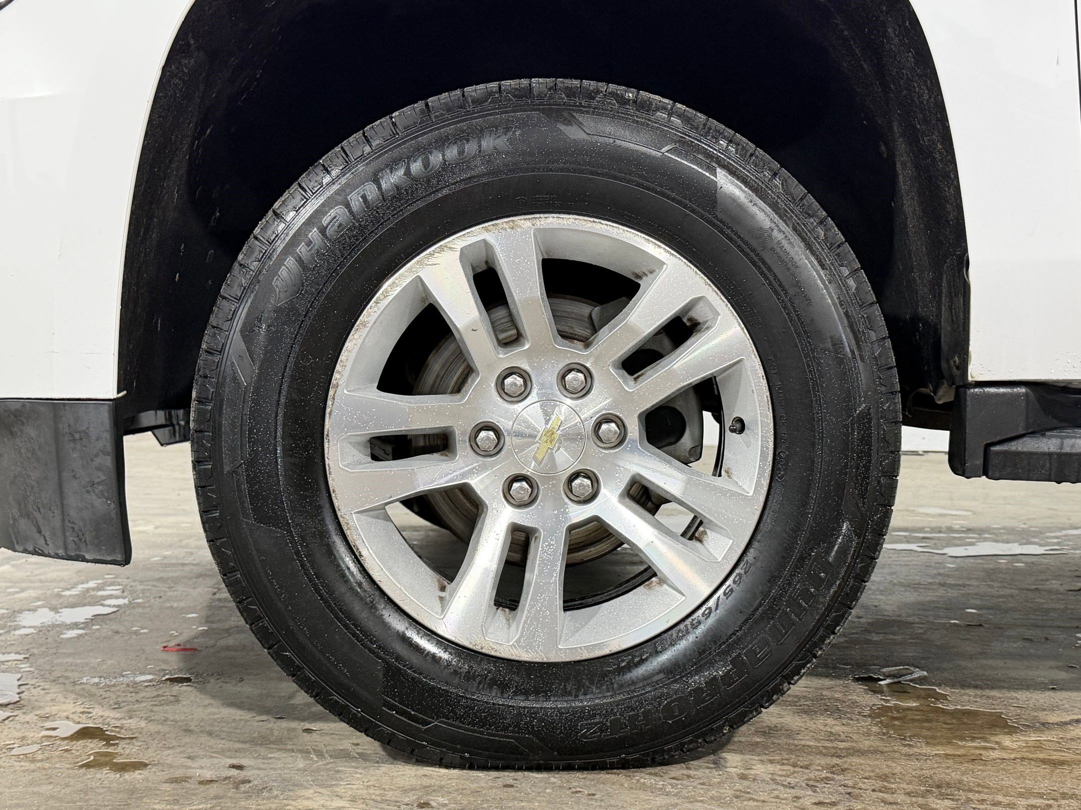 Used 2019 Chevrolet Suburban LT image 11