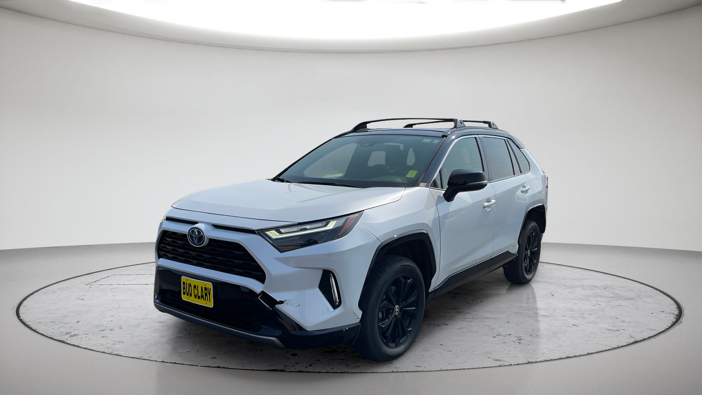 Certified 2023 Toyota RAV4 XSE w/ XSE Grade Weather Package AWD/4WD image 3