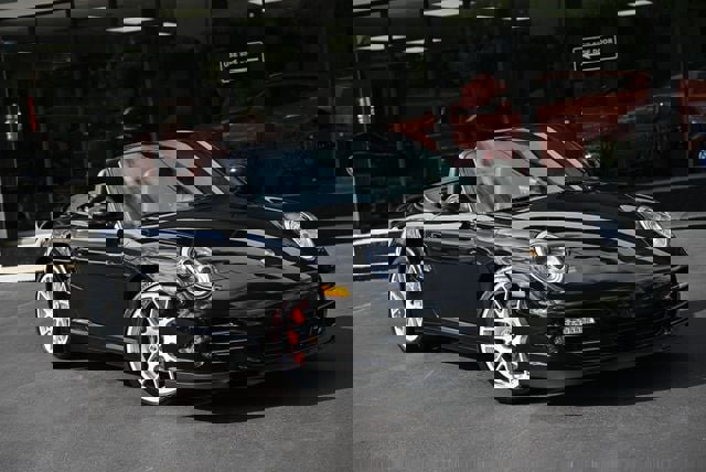 Used 2010 Porsche 911 Turbo image 7