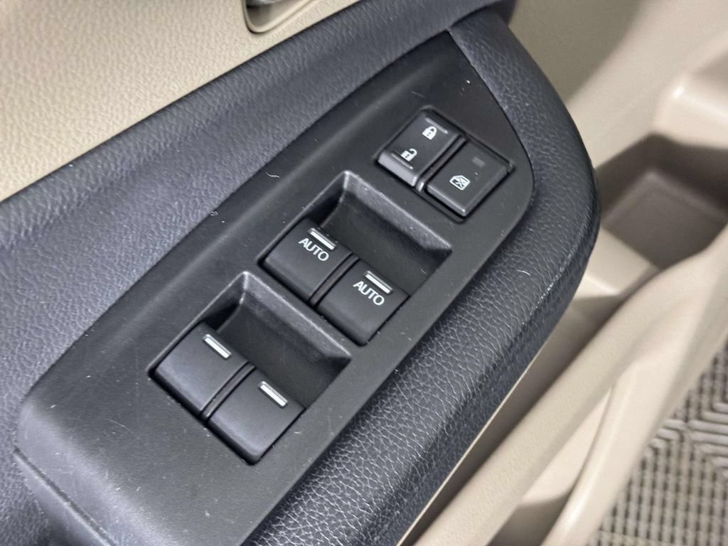Used 2017 Honda Pilot Touring image 18