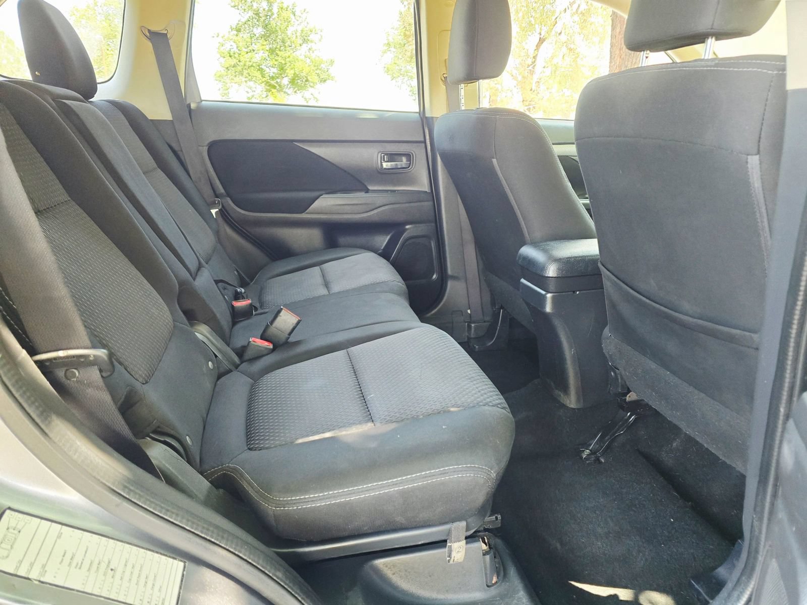 Used 2018 Mitsubishi Outlander SE FWD image 28