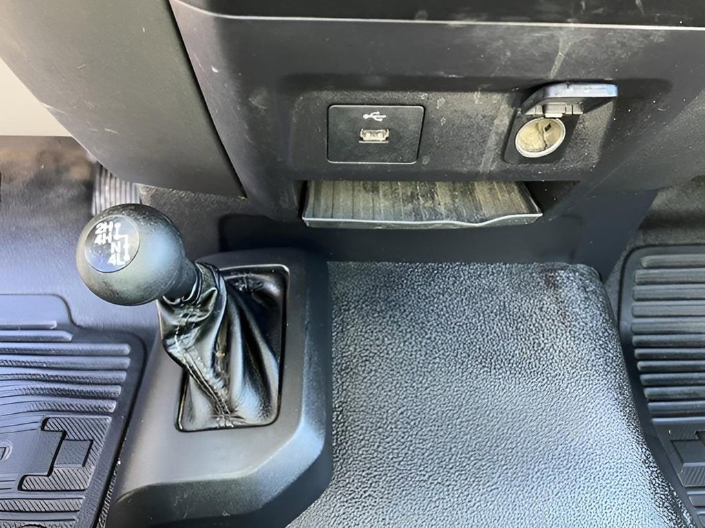 Used 2019 Ford F550 4x4 Regular Cab Super Duty image 28