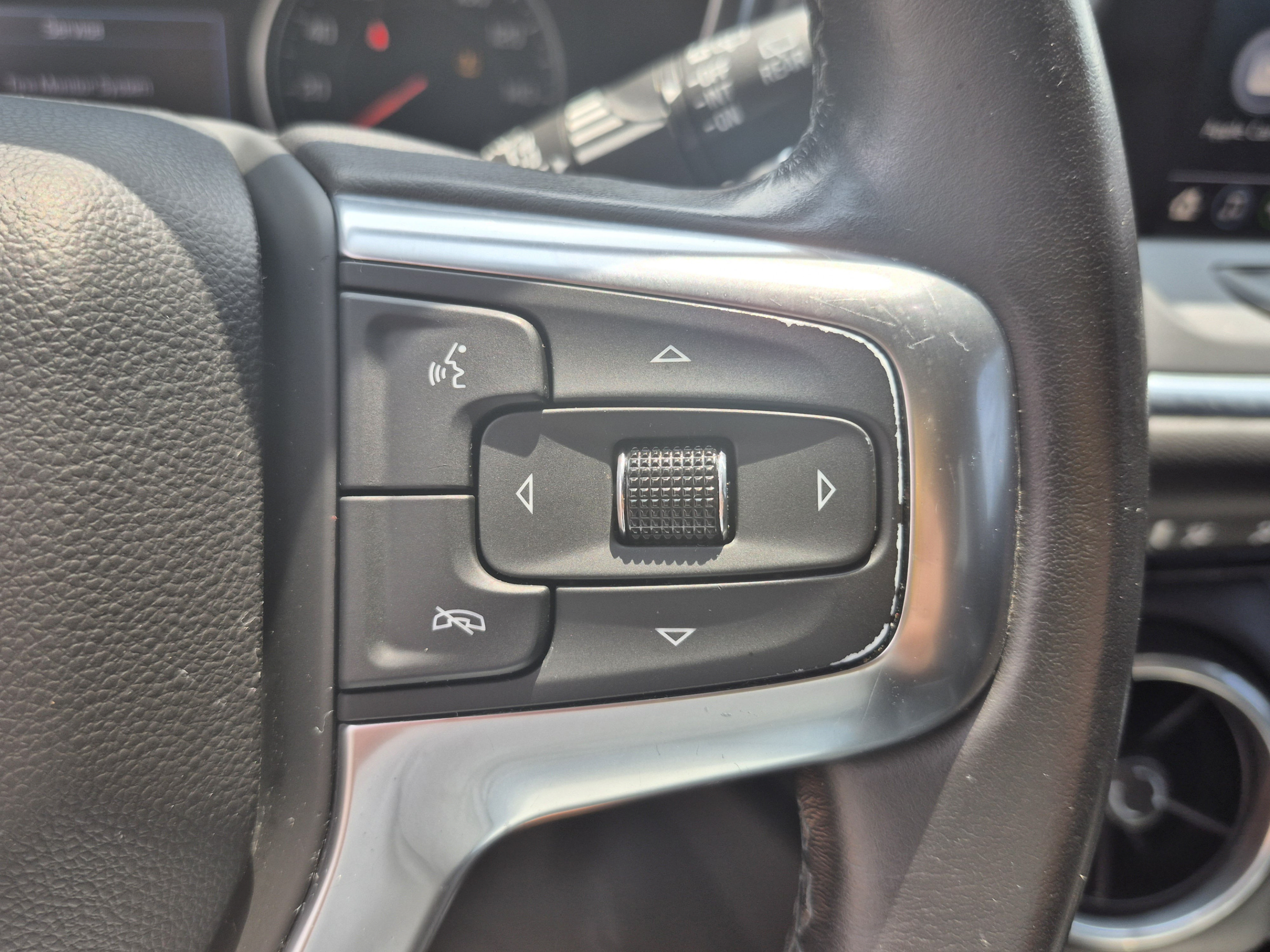 Used 2020 Chevrolet Blazer LT FWD image 30