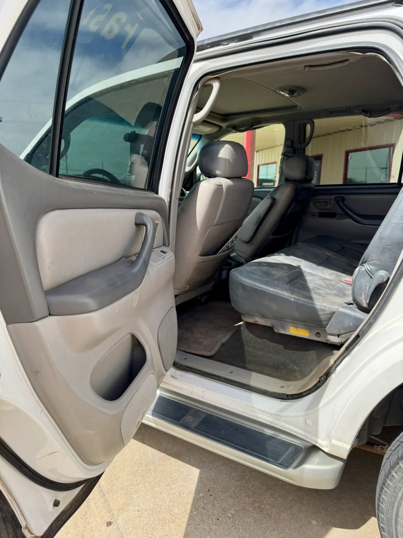 Used 2003 Toyota Sequoia SR5 RWD image 13
