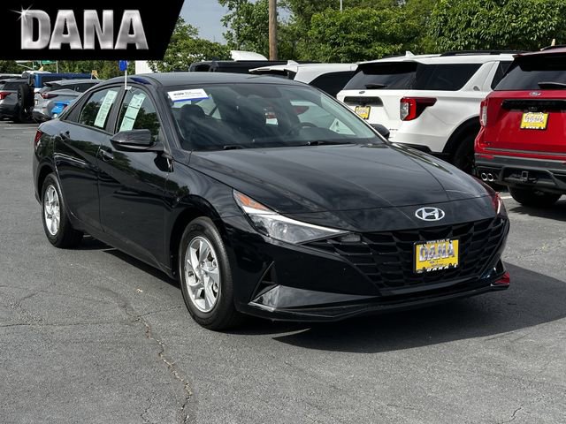 Used 2023 Hyundai Elantra SE