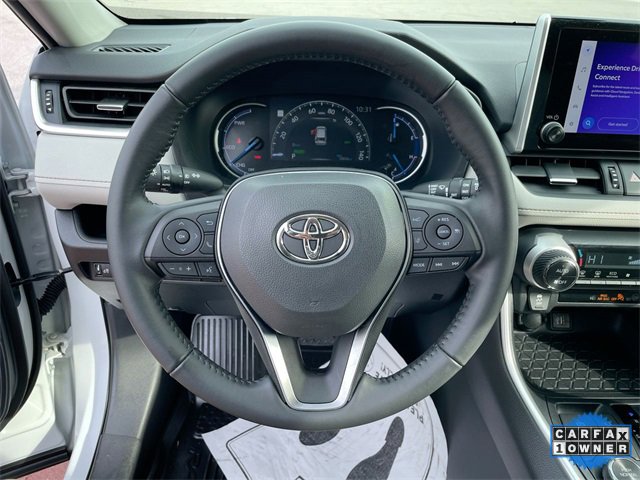 Used 2023 Toyota RAV4 XLE Premium image 15