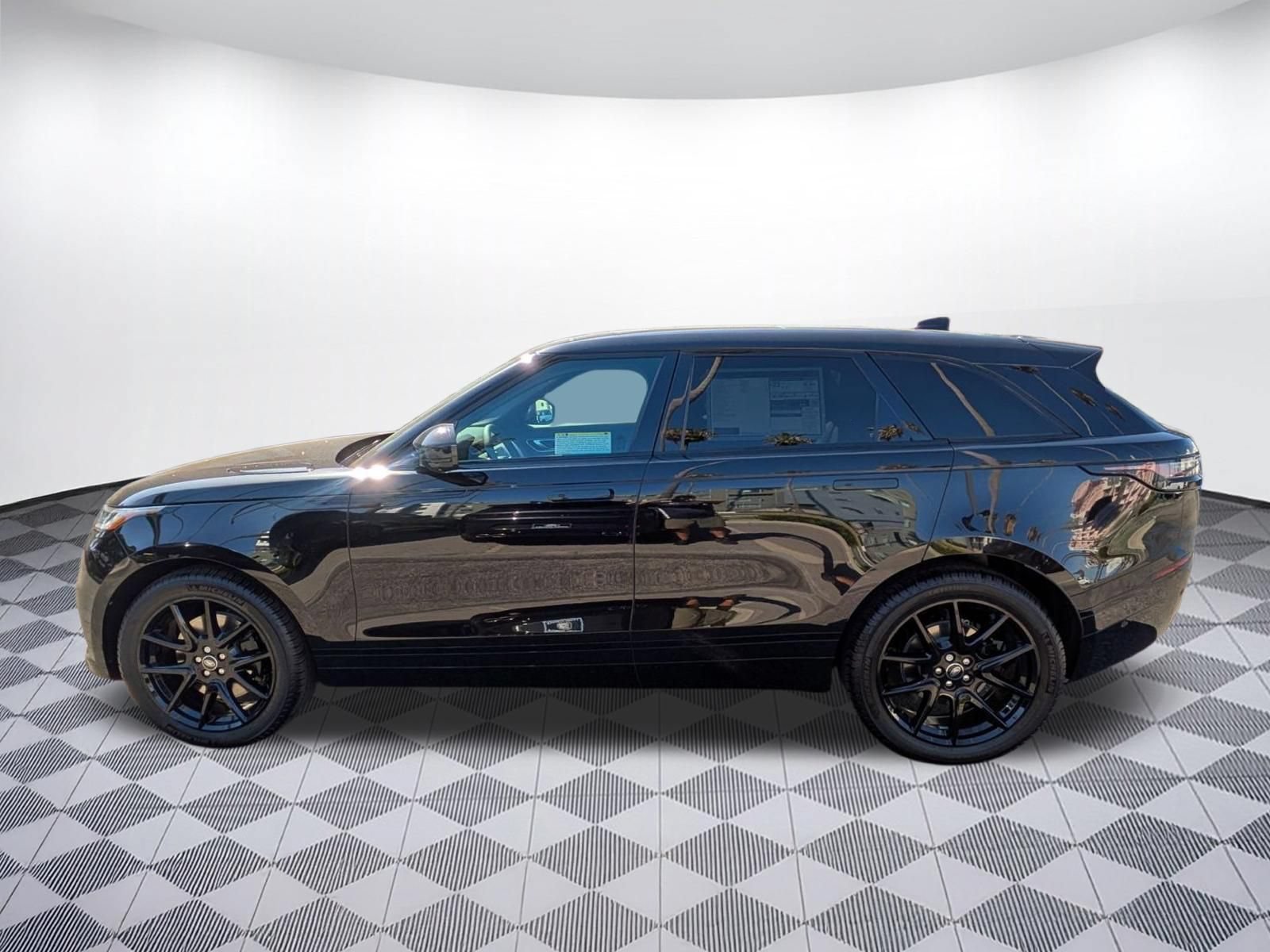 New 2026 Land Rover Range Rover Velar Dynamic SE AWD/4WD image 8