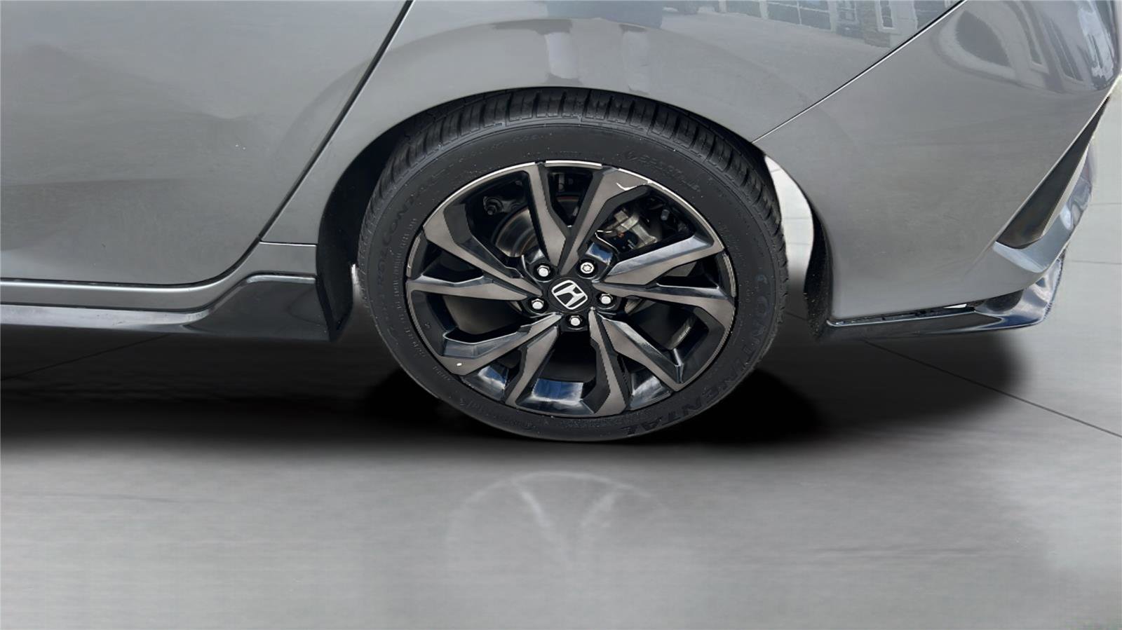 Used 2018 Honda Civic Sport image 21