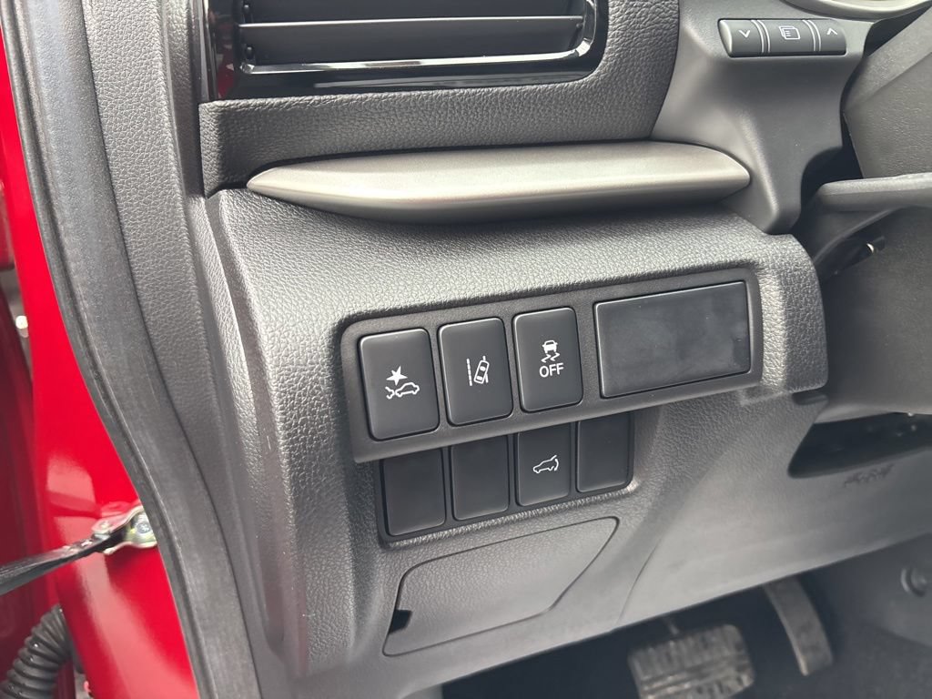 Used 2024 Mitsubishi Eclipse Cross SE AWD/4WD image 17
