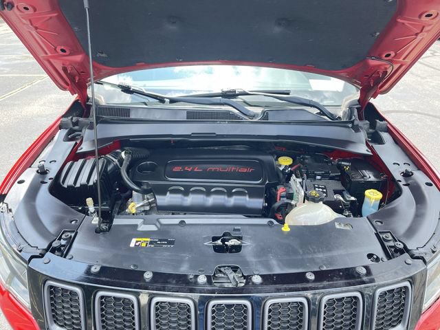 Used 2017 Jeep Compass Trailhawk w/ Navigation Group AWD/4WD image 30