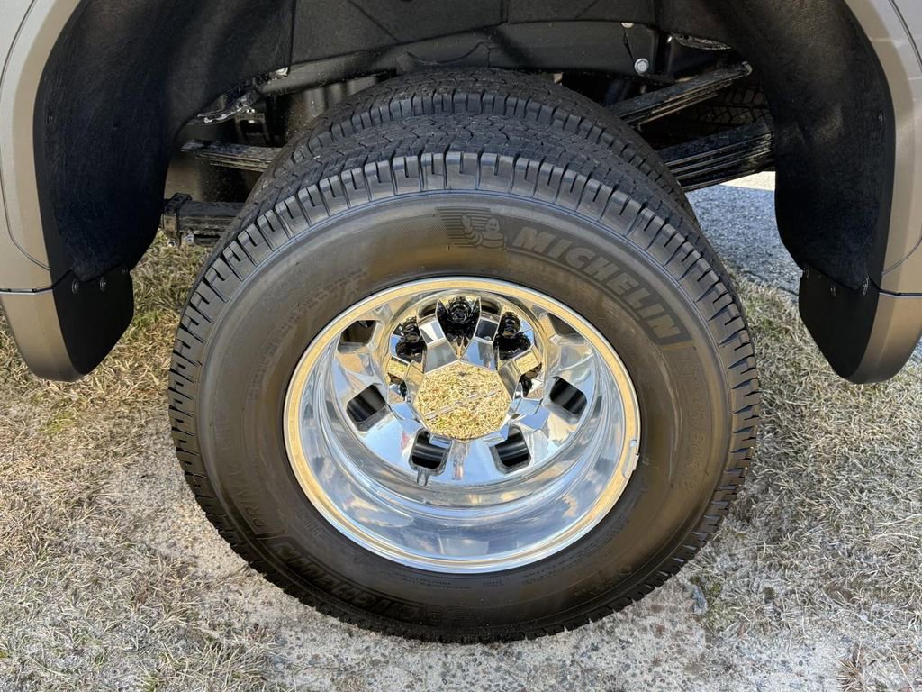 New 2026 GMC Sierra 3500 Denali Ultimate image 25