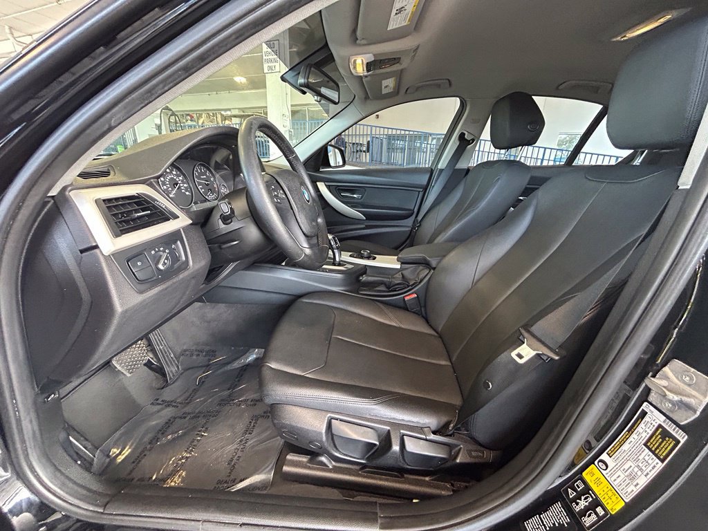 Used 2016 BMW 320i xDrive Sedan AWD/4WD image 10