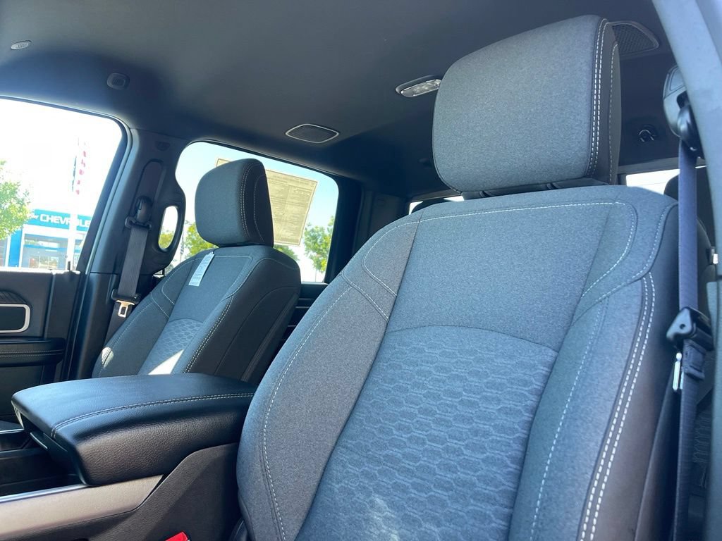 New 2026 RAM 2500 Big Horn AWD/4WD image 10