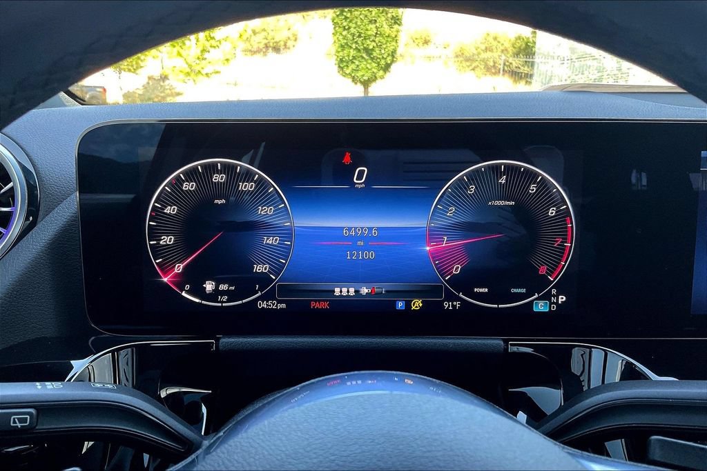 Used 2024 Mercedes-Benz GLA 250 4MATIC image 13