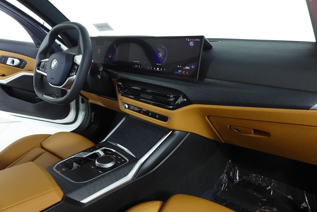 Used 2025 BMW 330i Sedan w/ Premium Package RWD image 13