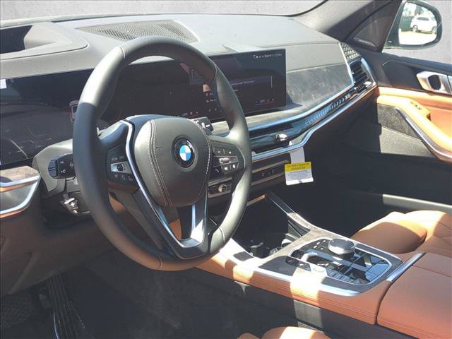 New 2026 BMW X5 xDrive40i w/ Premium Package AWD/4WD image 3