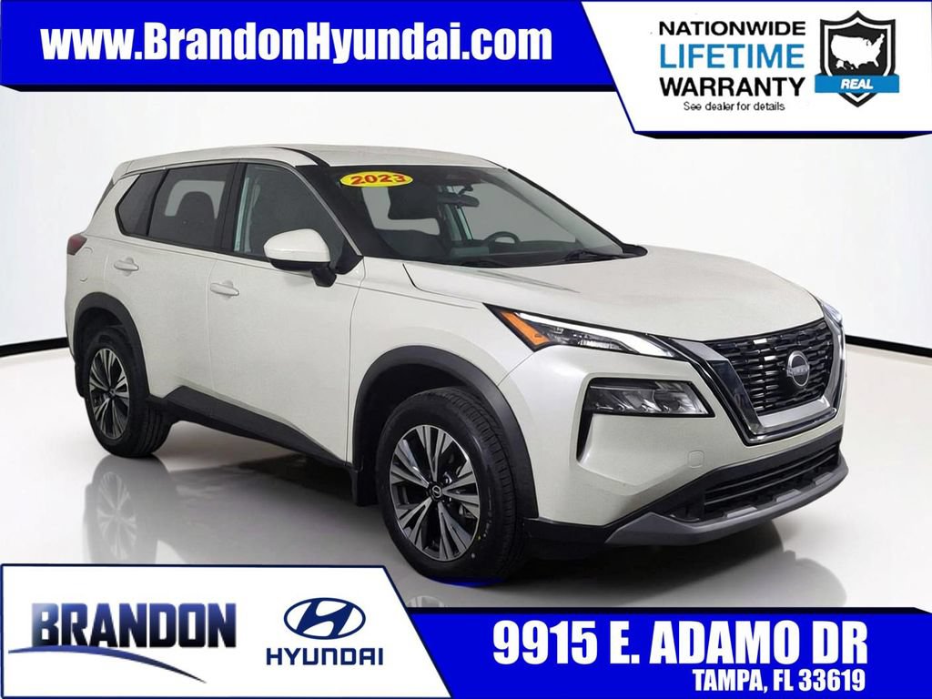 Used 2023 Nissan Rogue SV FWD image 1