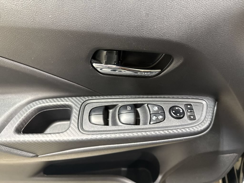 Used 2024 Nissan Versa SV FWD image 19