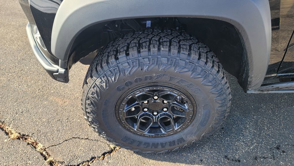 New 2026 Chevrolet Colorado ZR2 w/ ZR2 Bison Edition image 6