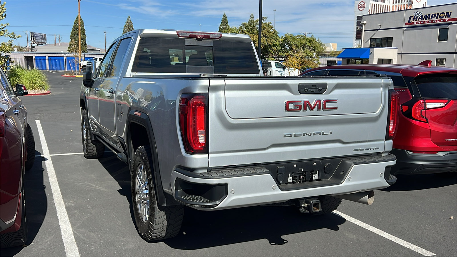 Used 2021 GMC Sierra 2500 Denali w/ Denali Ultimate Package AWD/4WD image 2