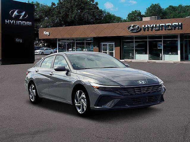 New 2026 Hyundai Elantra Limited FWD image 13