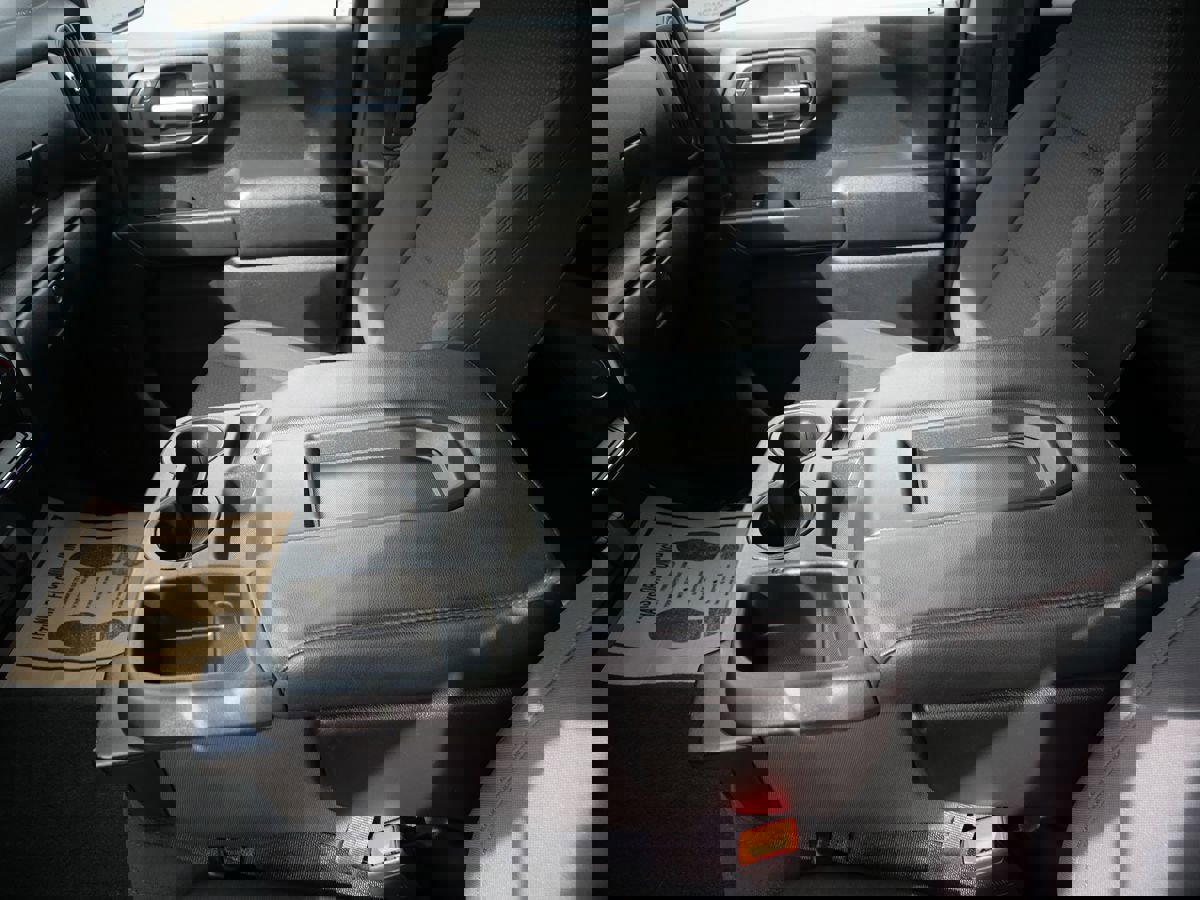 Used 2020 Chevrolet Silverado 1500 Custom w/ Custom Value Package image 11