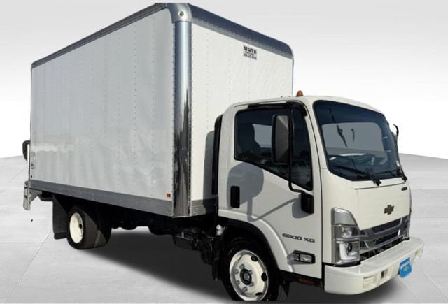 New 2025 Chevrolet Low Cab Forward 5500XG RWD image 2