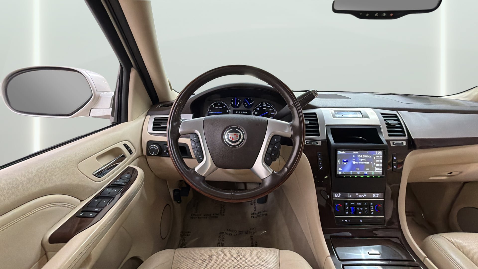 Used 2007 Cadillac Escalade AWD w/ Climate Package image 20