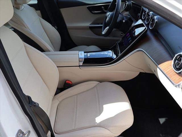 Used 2025 Mercedes-Benz C 300 4MATIC Sedan image 28